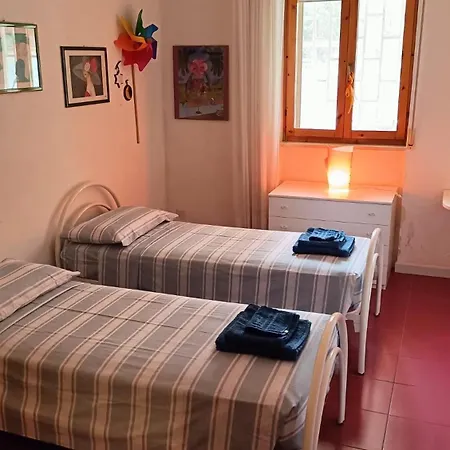 A Due Passi Dal Mare Marina18 Apartament *